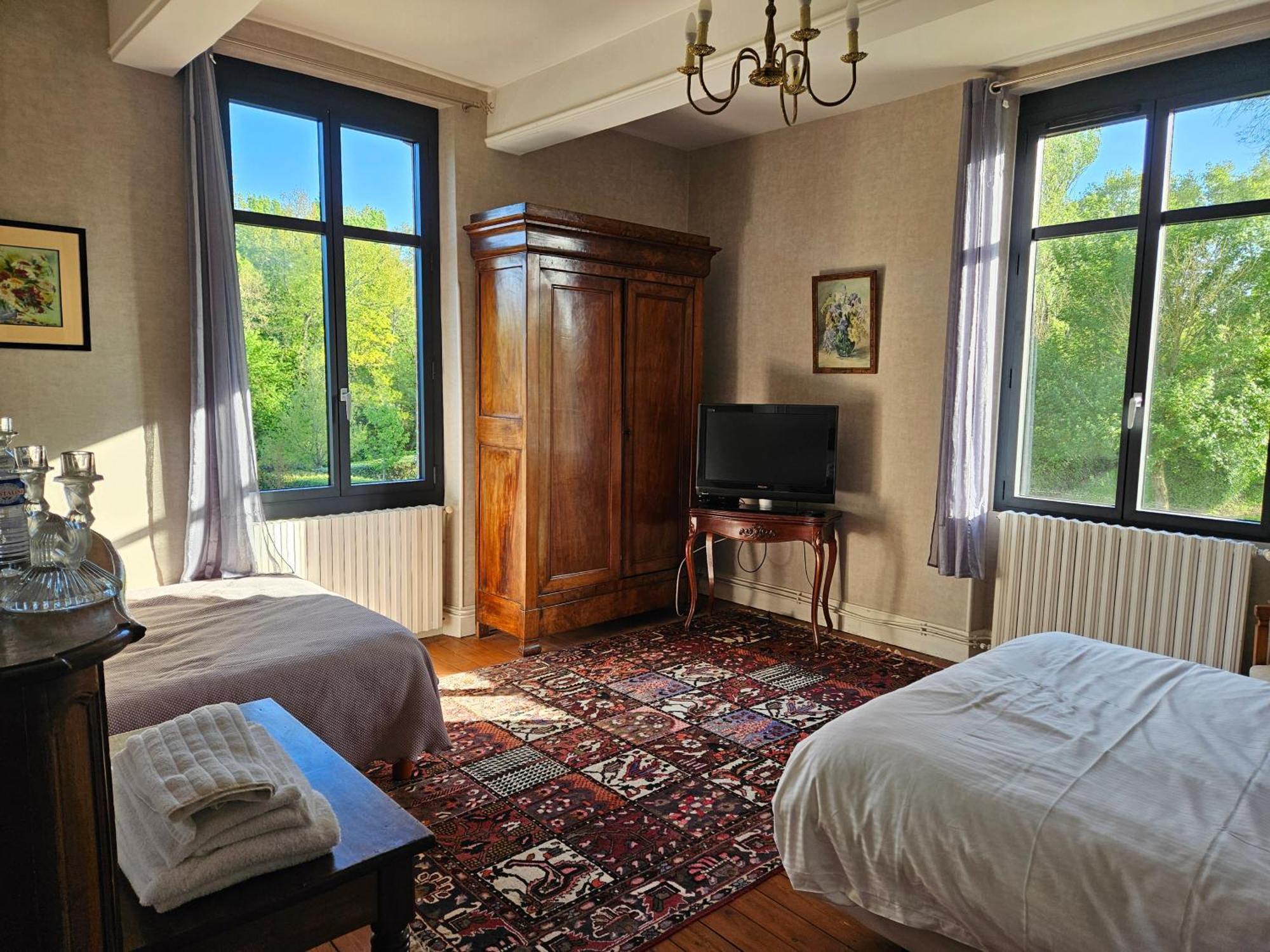 Domaine De Belcayre Bed & Breakfast มงโตบ็อง ภายนอก รูปภาพ